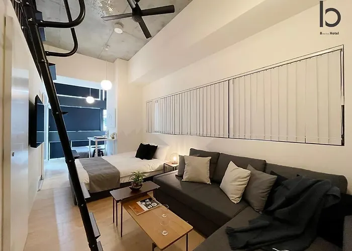 Bhotel Nekoyard - Modern Loft Studio Near Peace Park & City Center